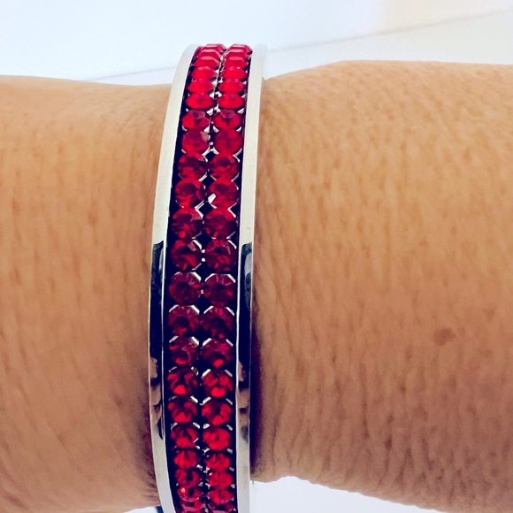 Vintage Swarovski Bangle in Red - Picture 7 of 10